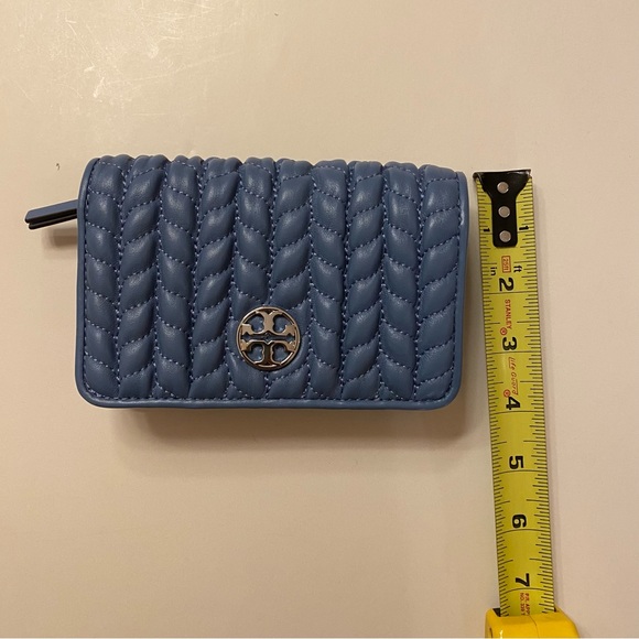 NWOB Tory Burch Willa Ruched Medium Wallet - Picture 9 of 9